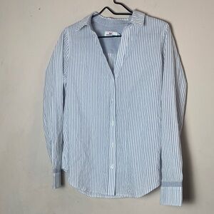 Vineyard Vines Blue and White Striped Button-Up Shirt Size 8